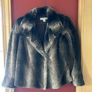 Gorgeous women’s short, faux, fur jacket, fully lined. Size smal